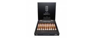 Alec Bradley 20 Anniversary Ceremonias